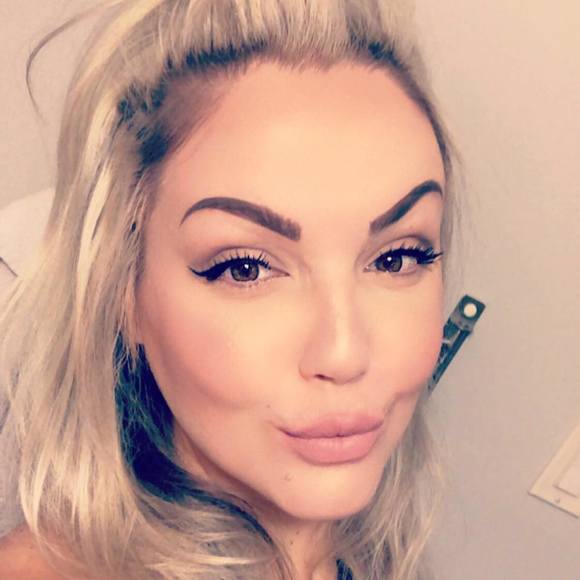 Meet your Posher, Krysta - Picture 1 of 1